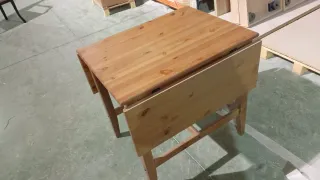 Mesa de cocina de madera