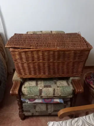Baúl de mimbre con tapa
