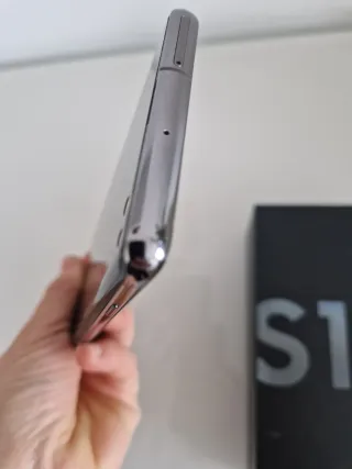 Samsung Galaxy S10+ Caja Negra