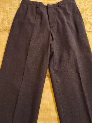 Pantaloni grigi eleganti