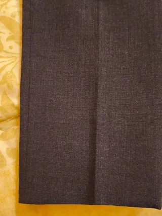 Pantaloni grigi eleganti