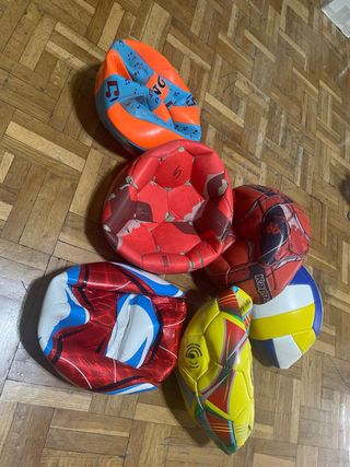 Lote de 6 Pelotas de Fútbol y Voley