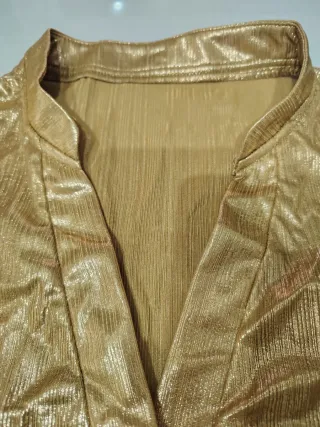 Camisa dorada para fiesta