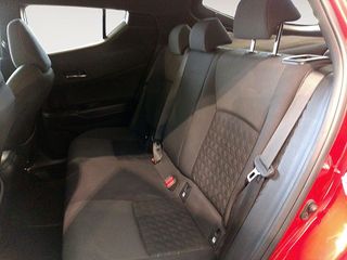 Toyota C-HR Hybrid Advance