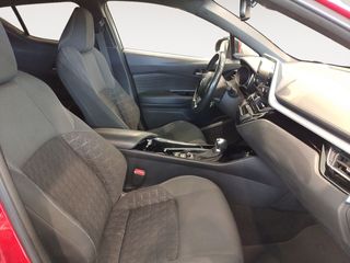 Toyota C-HR Hybrid Advance