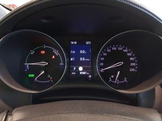 Toyota C-HR Hybrid Advance