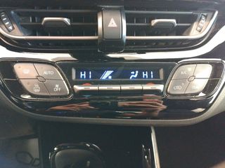 Toyota C-HR Hybrid Advance