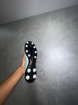 Zapatillas Nike Fútbol Rojas y Turquesa