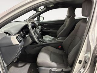 Toyota C-HR Hybrid Advance