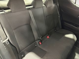 Toyota C-HR Hybrid Advance