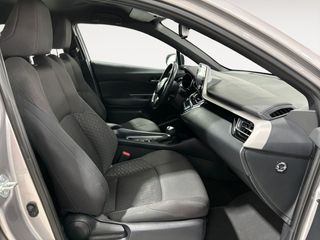 Toyota C-HR Hybrid Advance