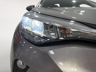 Toyota C-HR Hybrid Advance