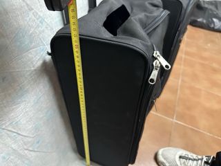 2 Trolleys negros con ruedas