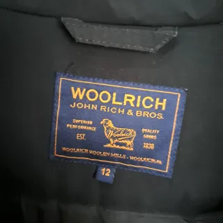Giubbotto Woolrich Nero con Cappuccio Pelliccia