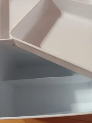 Botiquín de primeros auxilios metálico blanco