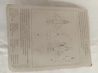 Modellino Aereo MCDONNEL DOUGLAS F4J PHANTOM 1/100