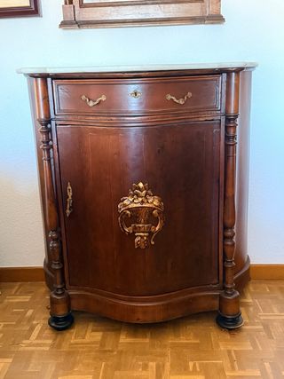 Aparador antiguo estilo Luis Felipe