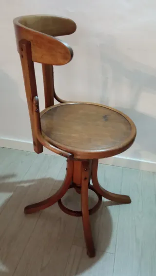 Sedia girevole antica stile Thonet 1930