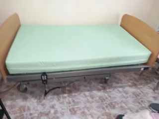 Cama articulada electrica 90x156 con mando.