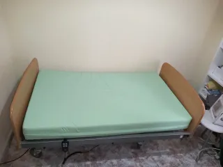 Cama articulada electrica 90x156 con mando.