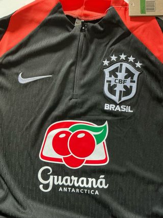 Conjunto Nike Brasil Chaqueta y Pantalón