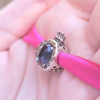 CHARM CORONA LOGO AZUL