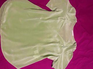 Blusa de seda verde clarito