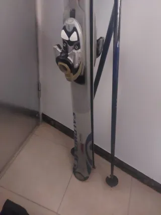 Esquís Salomon casi nuevos con su bolsa de transpo