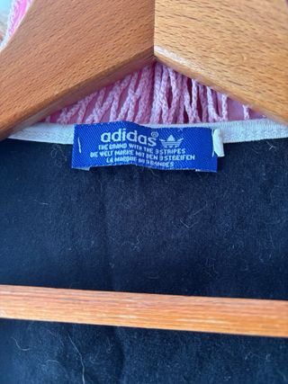 Camiseta sin mangas Adidas negra