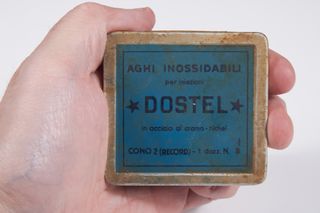 Scatola metallica aghi inossidabili Dostel anni 50