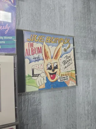 Lote 10 CDs Música Variada: Pop, Rock, Latino