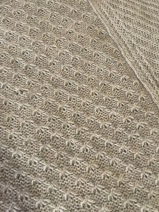 Suéter de manga ancha beige