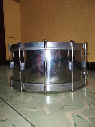 Tambor Calandino de 38cm de parche y 18cm de caja