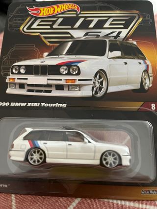 Hot Wheels Elite 64 BMW 318i Touring 1990
