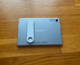 Lenovo Tab + Funda Transparente Nueva