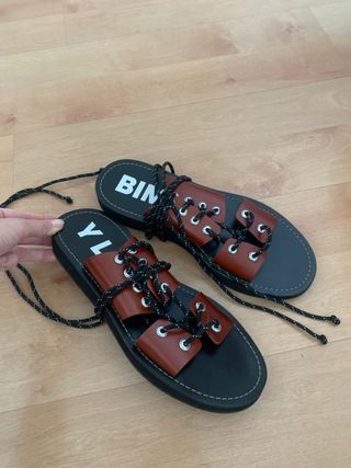 Sandalias BIMBA Y LOLA Marrón y Negro