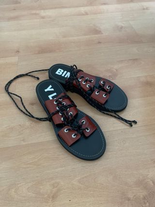 Sandalias BIMBA Y LOLA Marrón y Negro