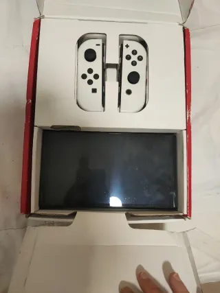 Nintendo Switch OLED Bianca e Nera