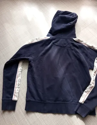 Felpa Gant blu con banda laterale