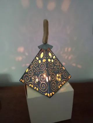 Lanterna piramidale decorativa