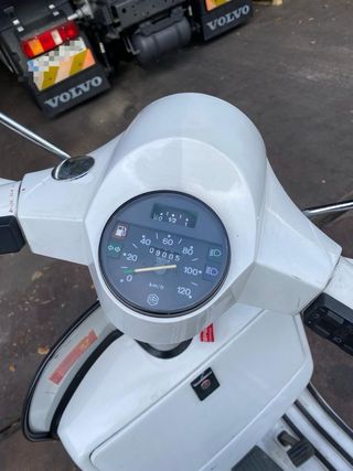 Vespa 200 Iris