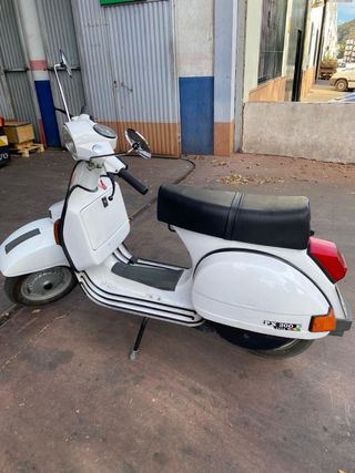 Vespa 200 Iris