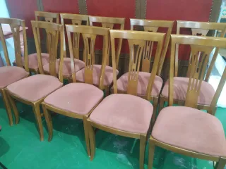 Sillas de Comedor Madera y Tela.