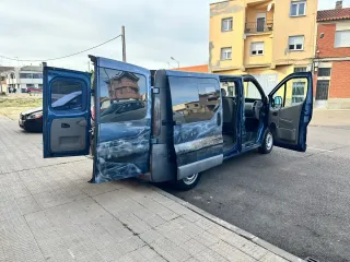 Furgoneta Vivaro 2004, turismo,acristalada, camper
