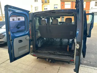 Furgoneta Vivaro 2004, turismo,acristalada, camper