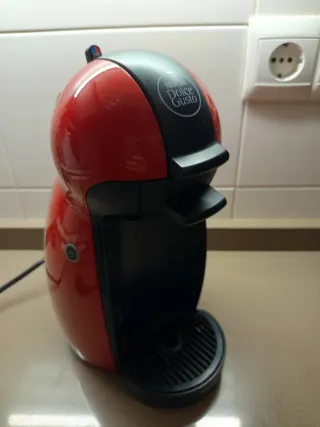 Cafetera Dolce Gusto Krups Roja