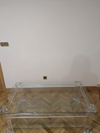 Mesa de centro cristal y plástico