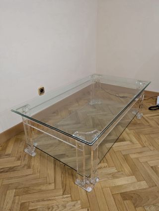 Mesa de centro cristal y plástico