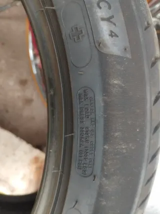 Repuesto Neumático Michelin 225/45/17