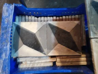 Baldosa hidráulica antigua diseño geométrico